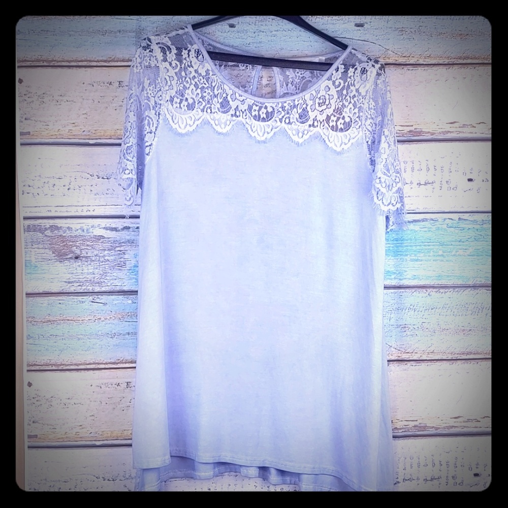 Andree by unit Lace top